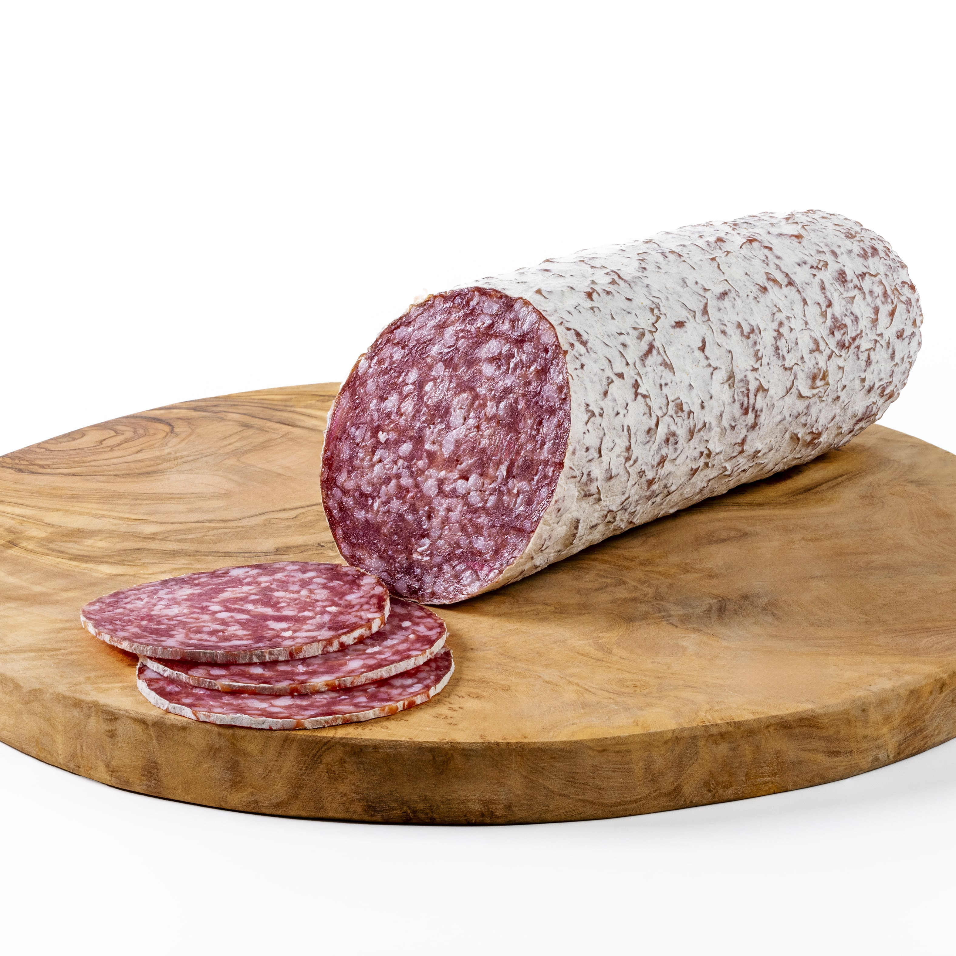 Aufgeschnittene Salami auf einem Schneidebrett