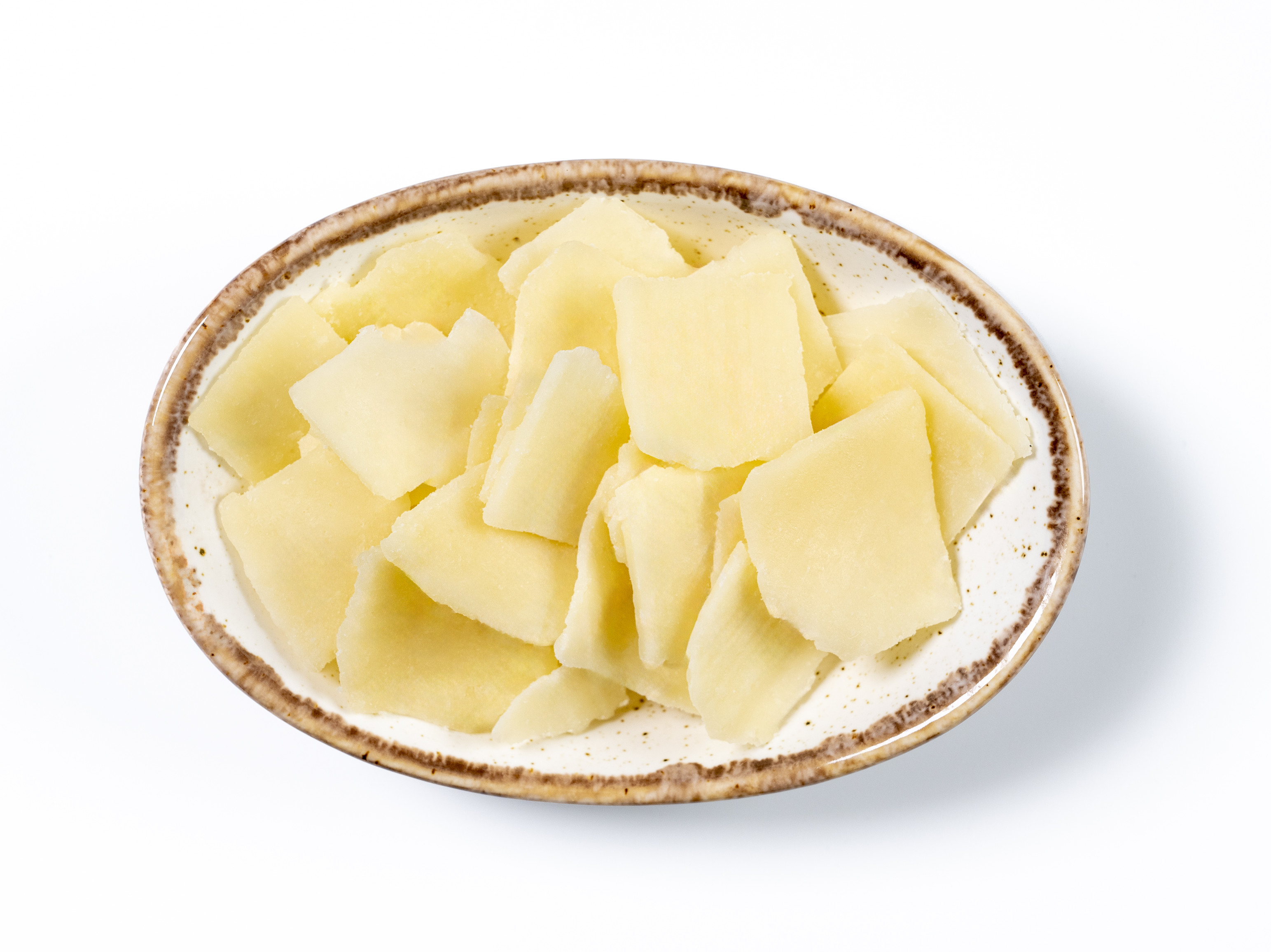 Ein Schälchen mit gehobeltem Grana Padano.